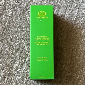 Tata Harper Hydrating Floral Essence - Green